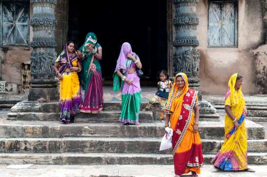 Women at the rntrance of the Neelkant Temple in Rajasthan